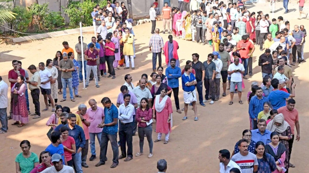लोकसभा चुनाव के दूसरे चरण में आधे बेंगलुरू के लोग वोटिंग करने नहीं पहुंचे