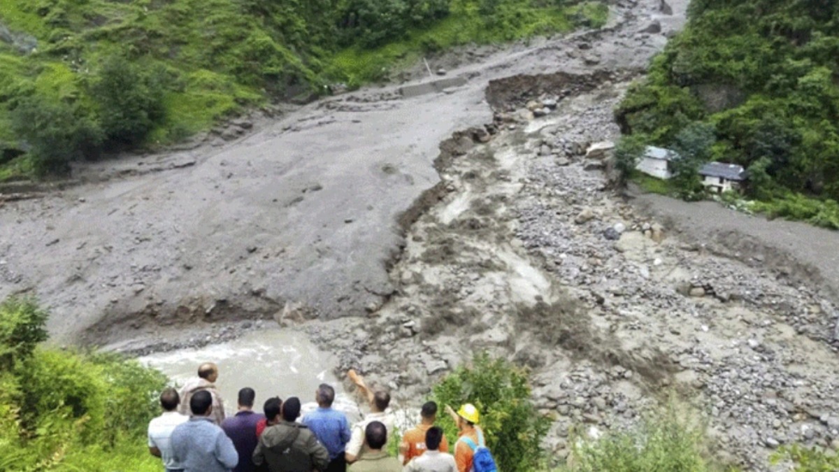 उत्तराखंड, हिमाचल में बादल फटने से 23 की मौत