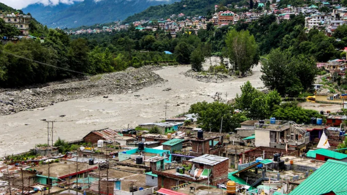 हिमाचल और उत्तराखंड में मानसून का कहर: 78 मरे, 31 लापता; भूस्खलन और बाढ़ से तबाही