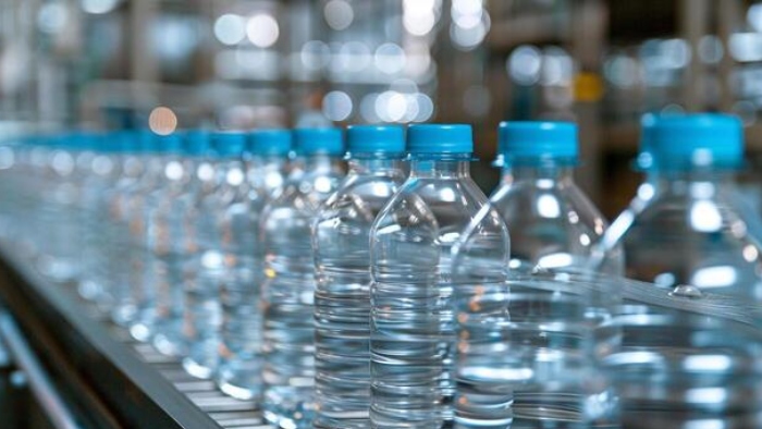 ईरान जंग के बीच तेल 100 डॉलर पार, पानी भी महंगा! भारत के 45 हजार करोड़ के बाजार पर संकट